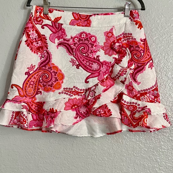 Shein Pink Two Piece Skirt Set with Bold Pink and White Floral Print - Picture 13 of 14